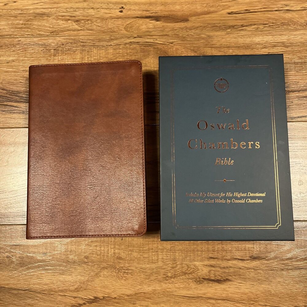 Oswald Chambers Bible, CSB, Saddle Brown LeatherTouch, 2024, Holman